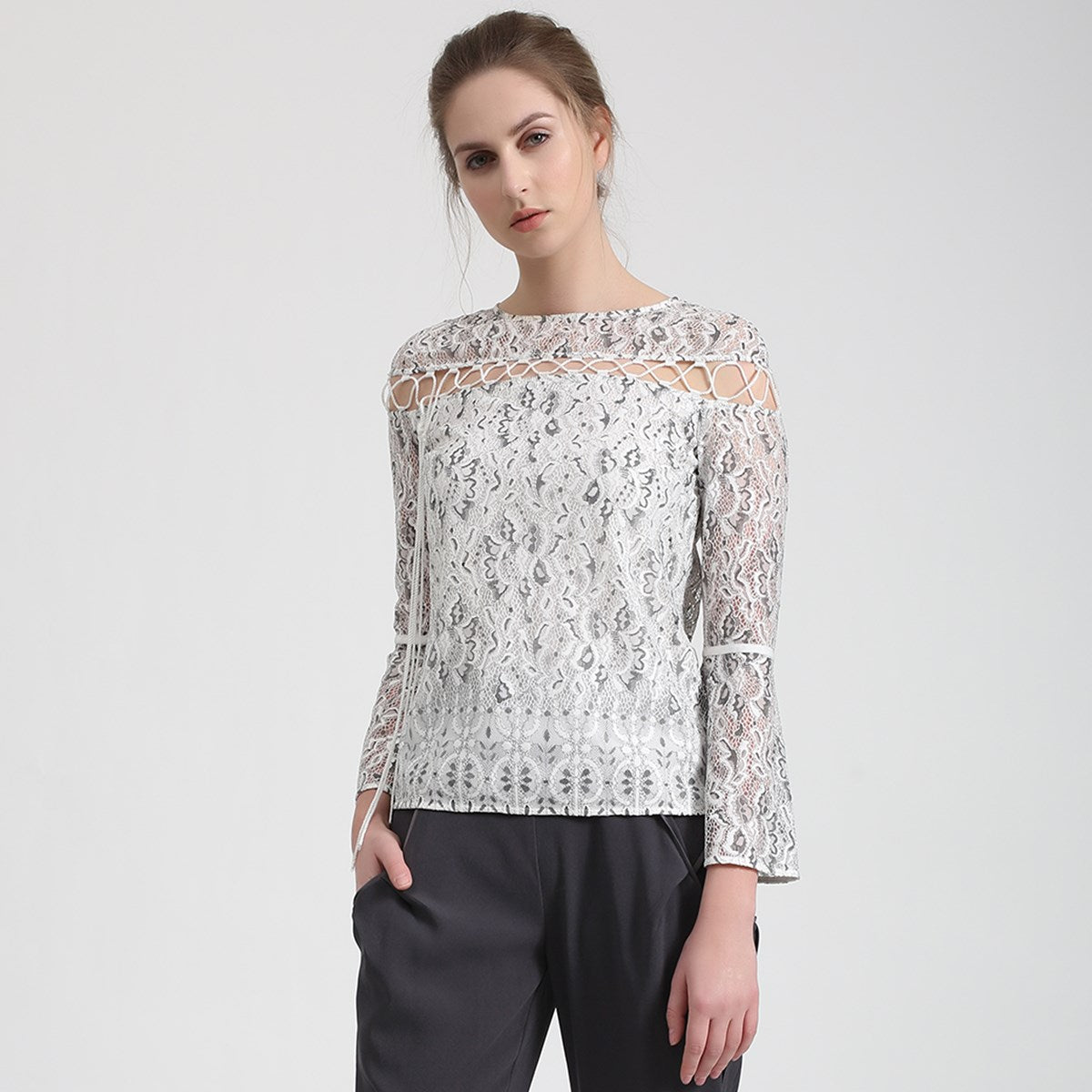 Top manches longues en dentelle fine