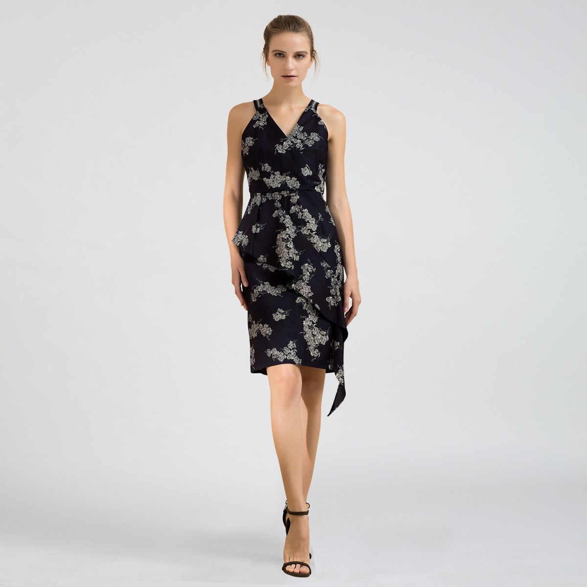 Robe ajustée mi-longue au motif floral en denim