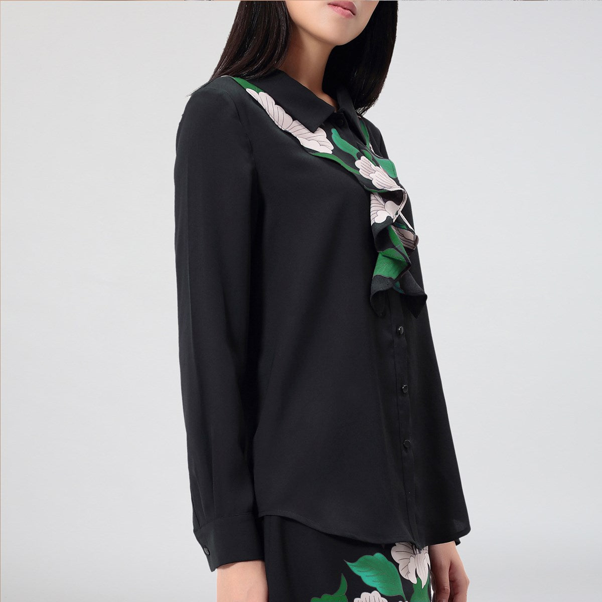 Chemise à col Jabot et à imprimé floral