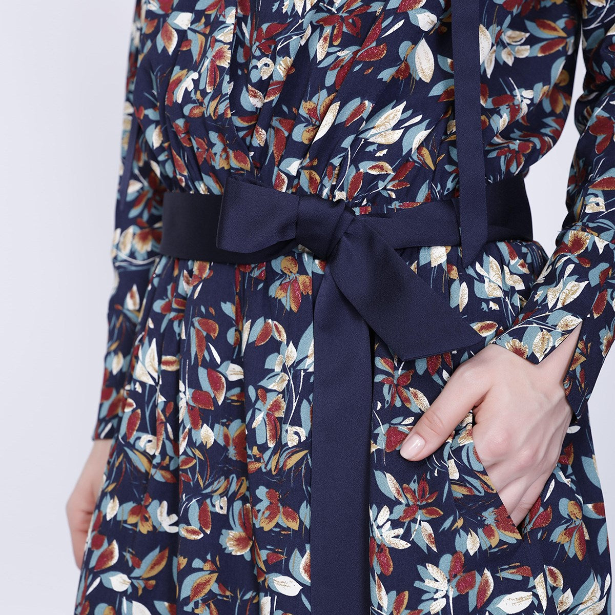 Robe-Tunique col satin et imprimé feuilles