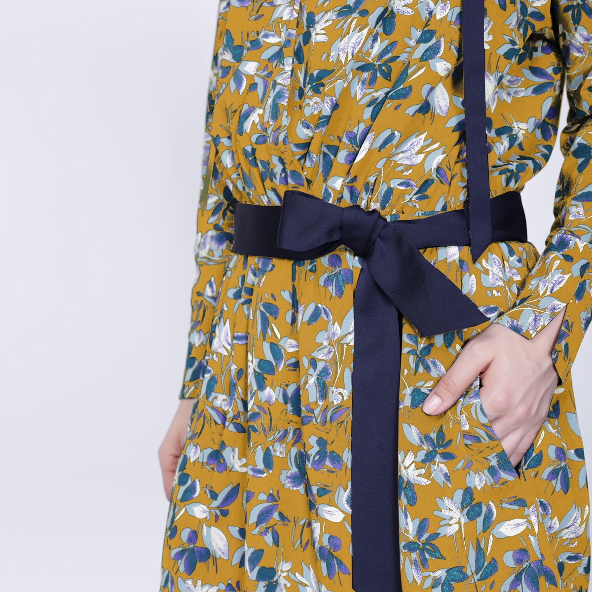 Robe-Tunique col satin et imprimé feuilles