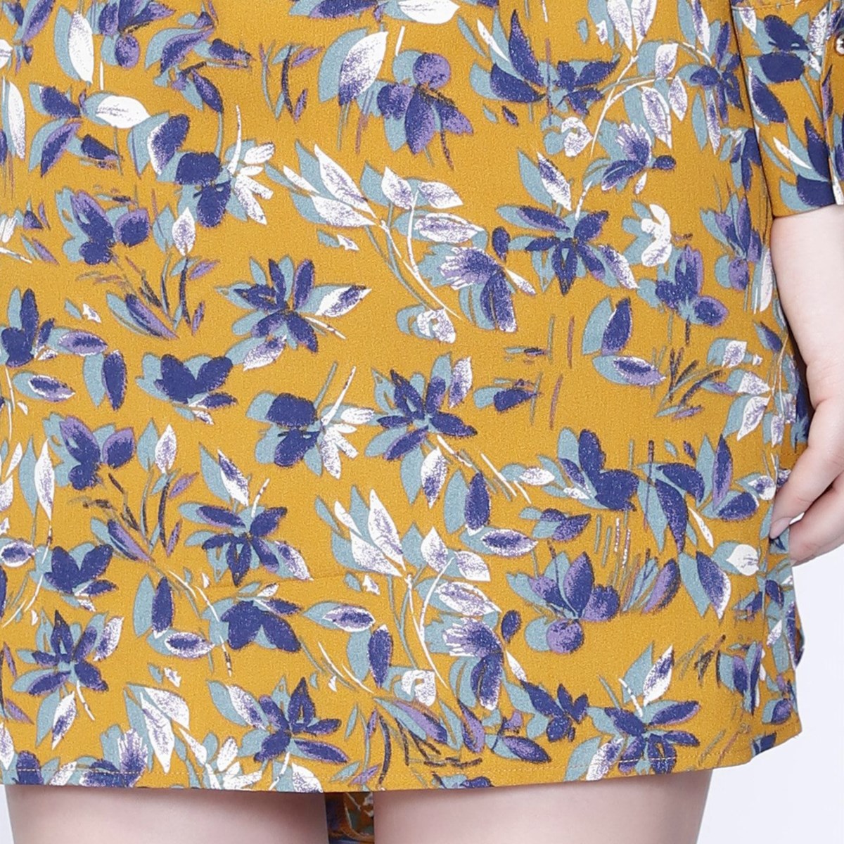 Robe-Tunique col satin et imprimé feuilles