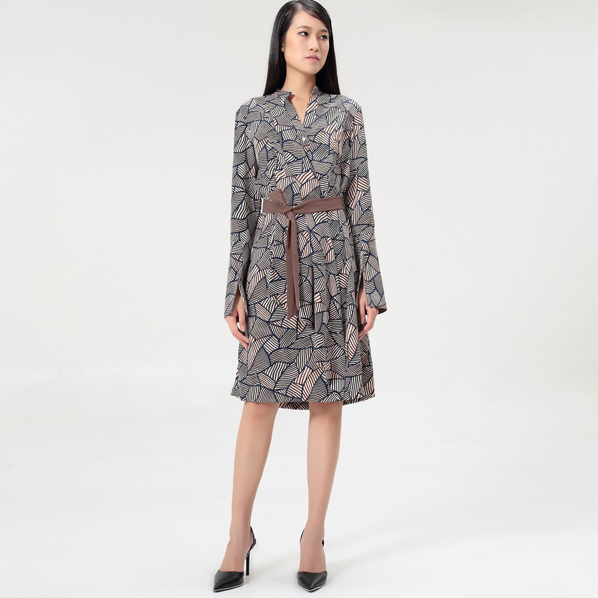 Robe-Tunique à garniture satin et imprimé rétro géométrique