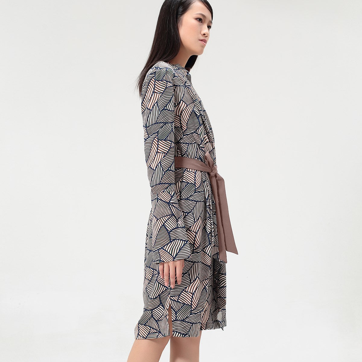 Robe-Tunique à garniture satin et imprimé rétro géométrique