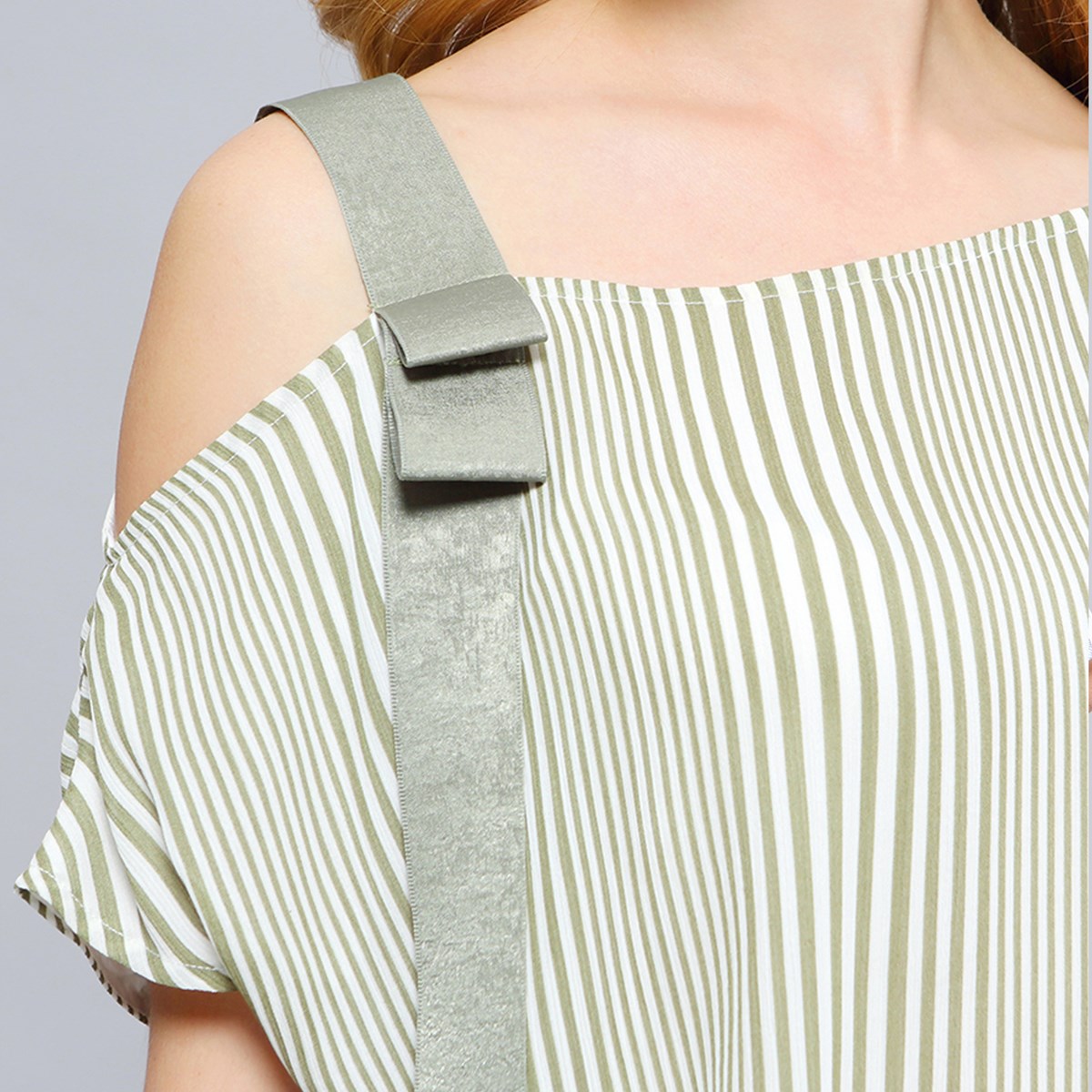 Robe drapée asymétrique à imprimé rayures
