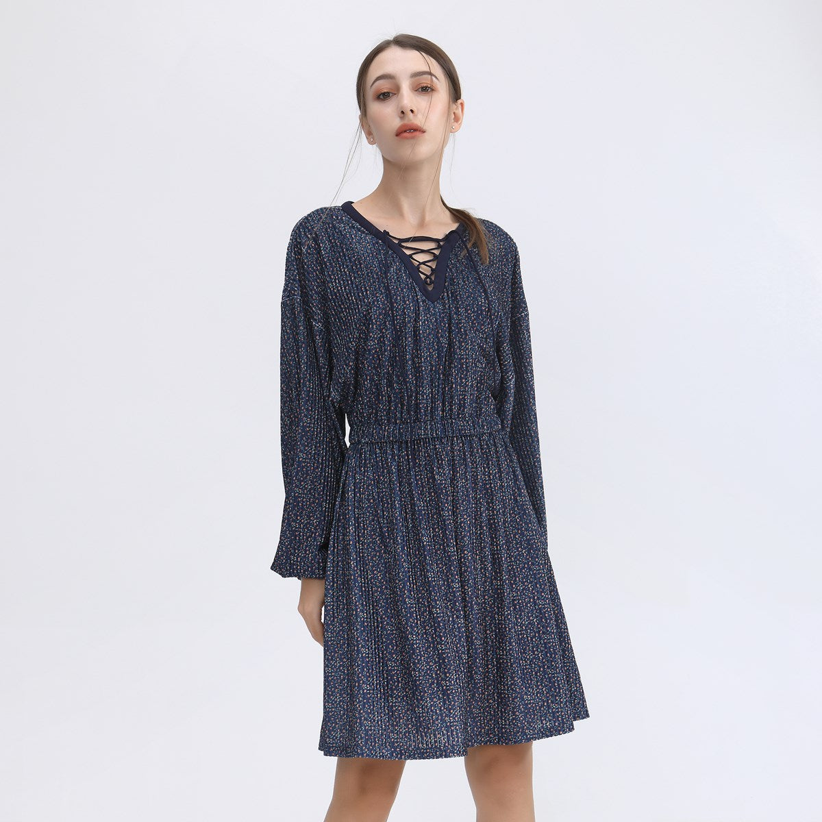 Robe tunique en velours avec laçage au décolleté et imprime liberty