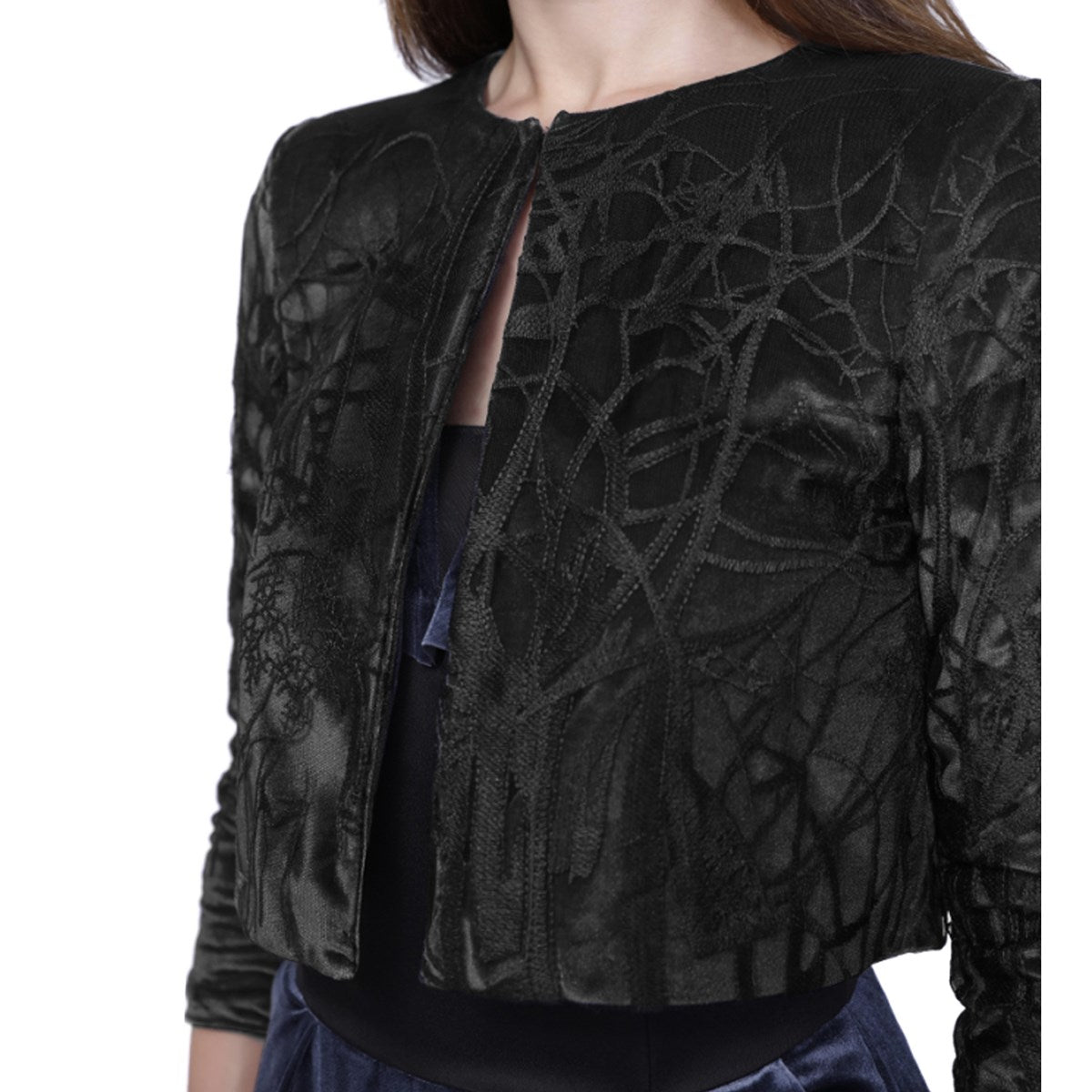 Veste courte en dentelle et velours