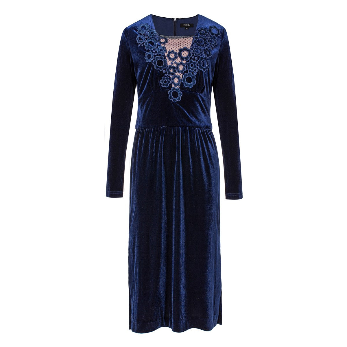 Robe en velours à décolleté de dentelle