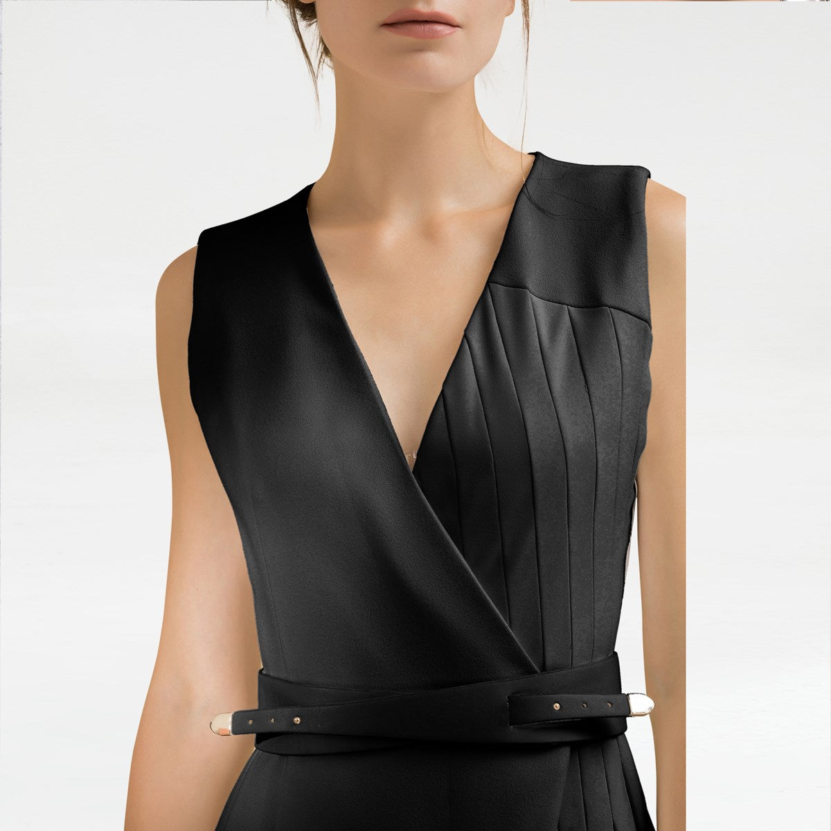 Robe portefeuille structurée à panneau plissé