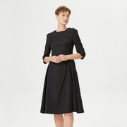 Robe tailleur évasée à encolure carrée
