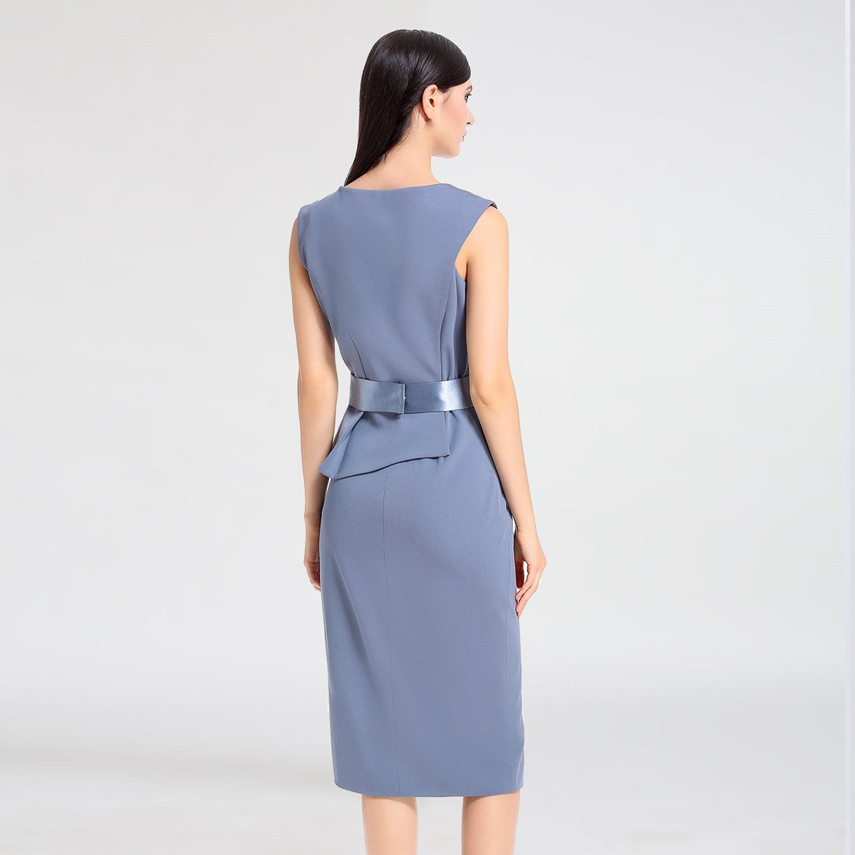 Robe péplum asymétrique