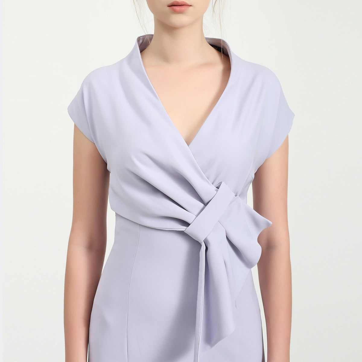 Robe tailleur asymétrique effet drapé