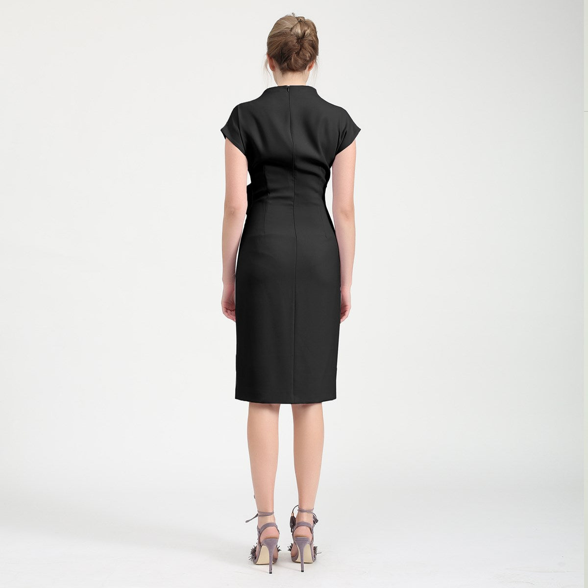 Robe tailleur asymétrique effet drapé