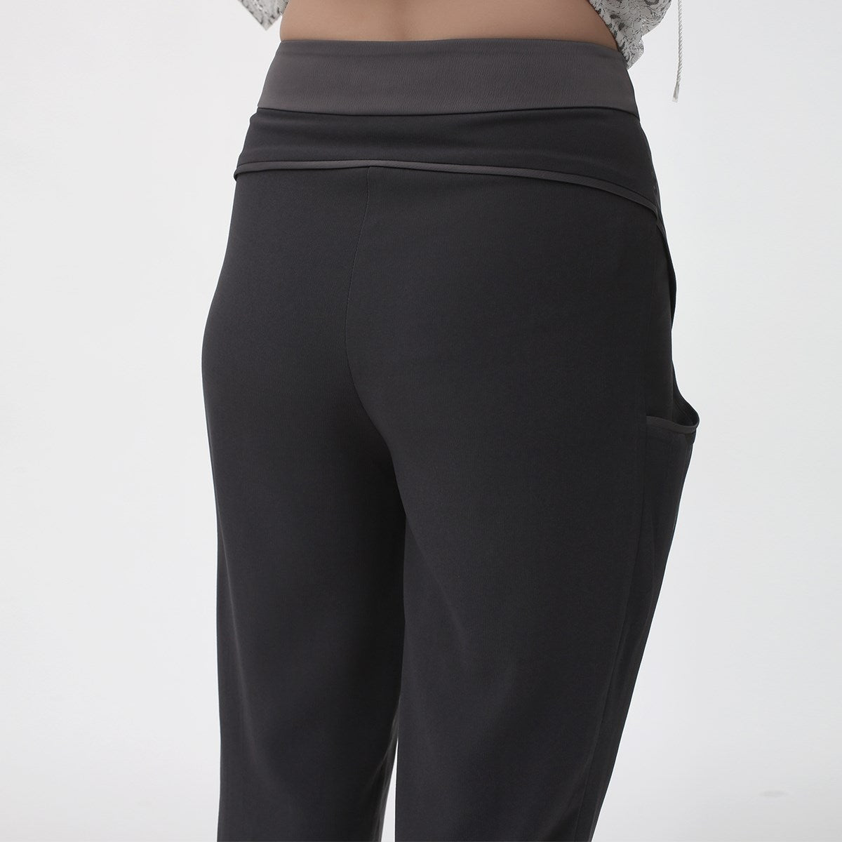 Pantalon fuselé bi-matières