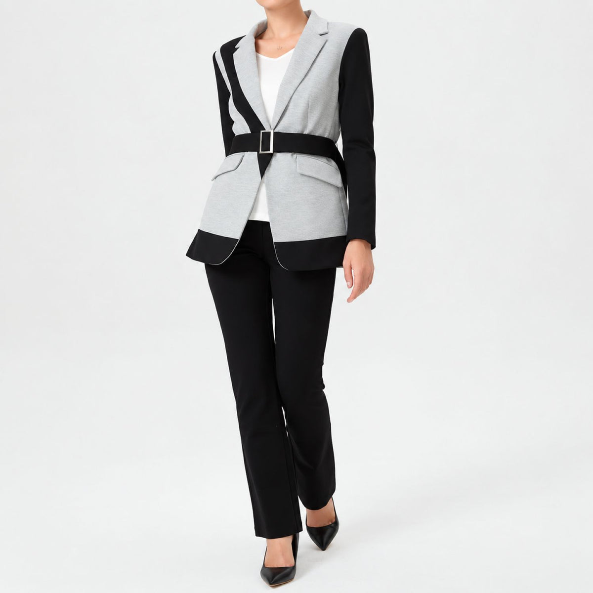 Blazer bicolore gris et noir ceinturé à coupe structurée