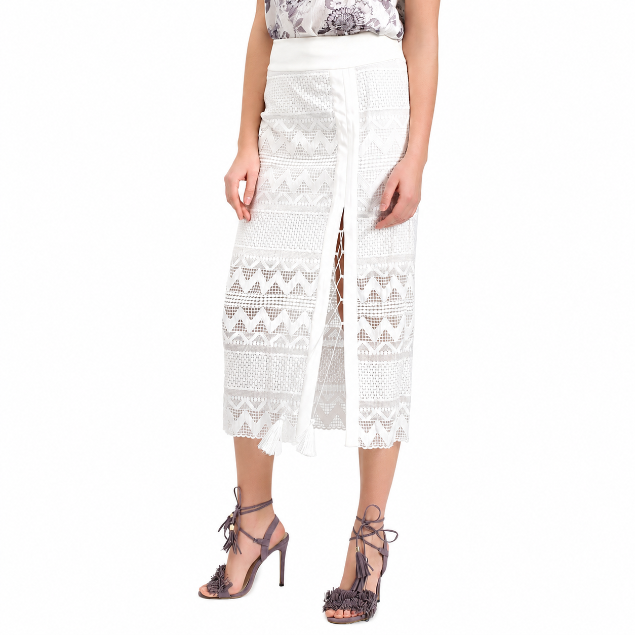 Calf-length skirt in geometric patterned lace