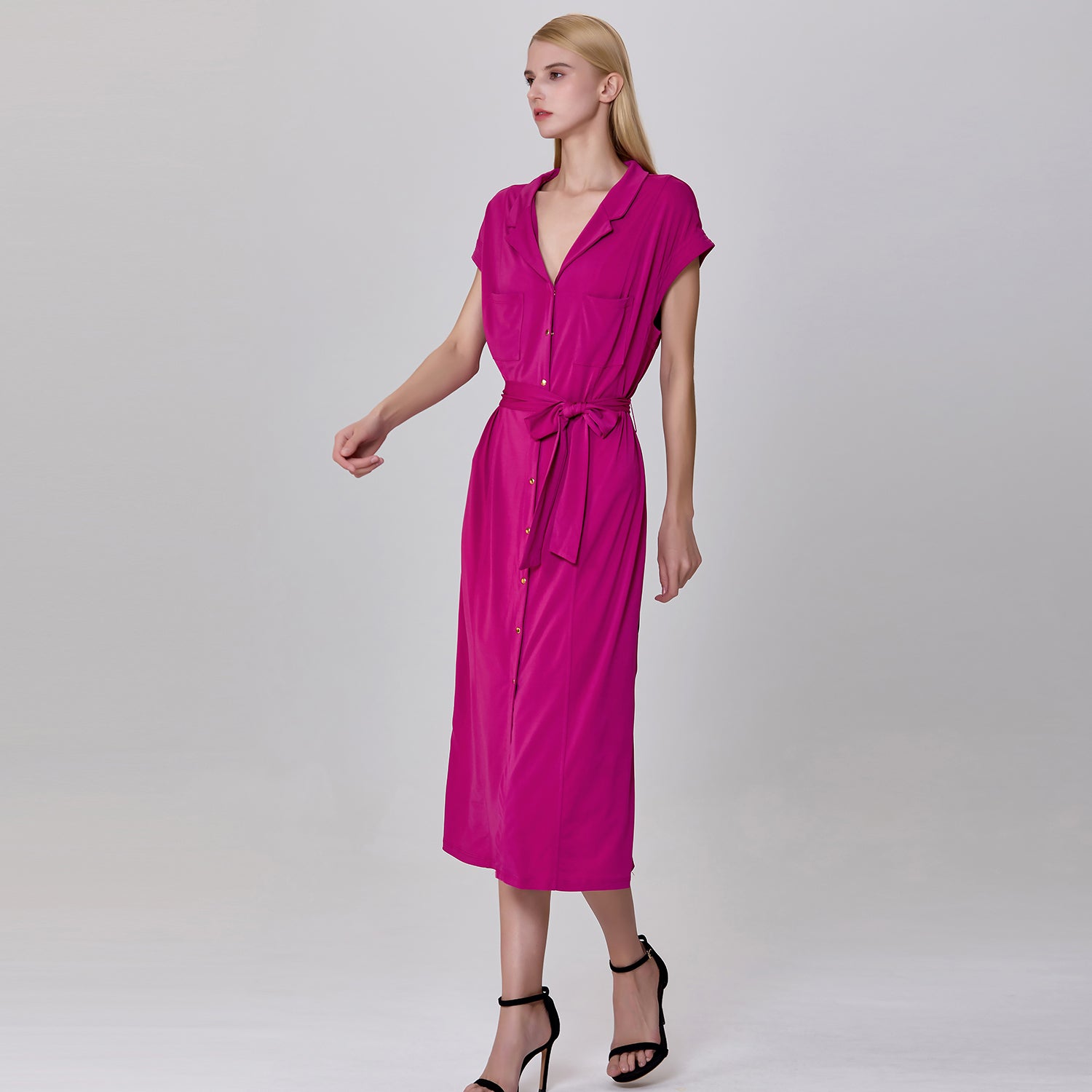 Robe chemise à col tailleur
