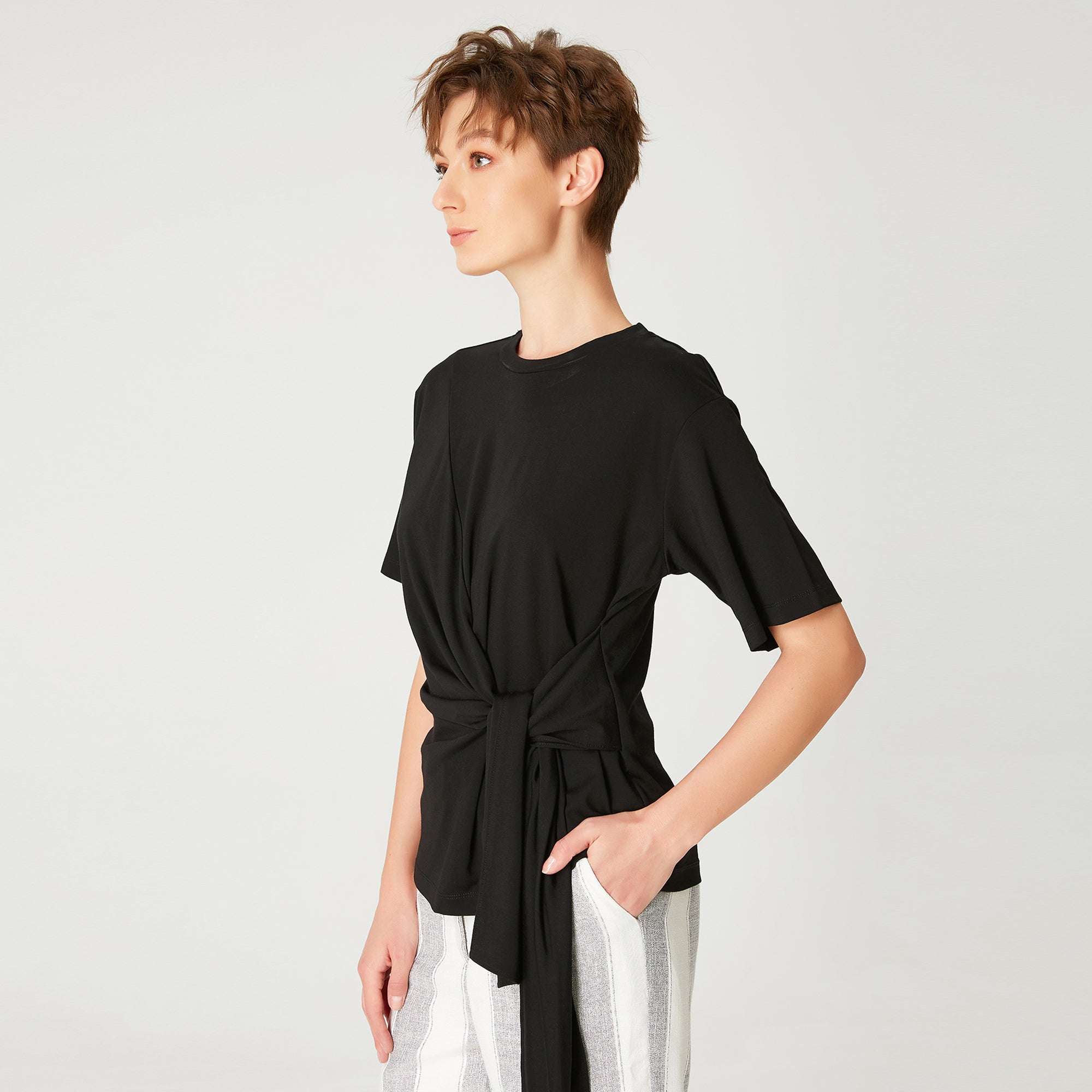 T-shirt a larges panneaux noués devant