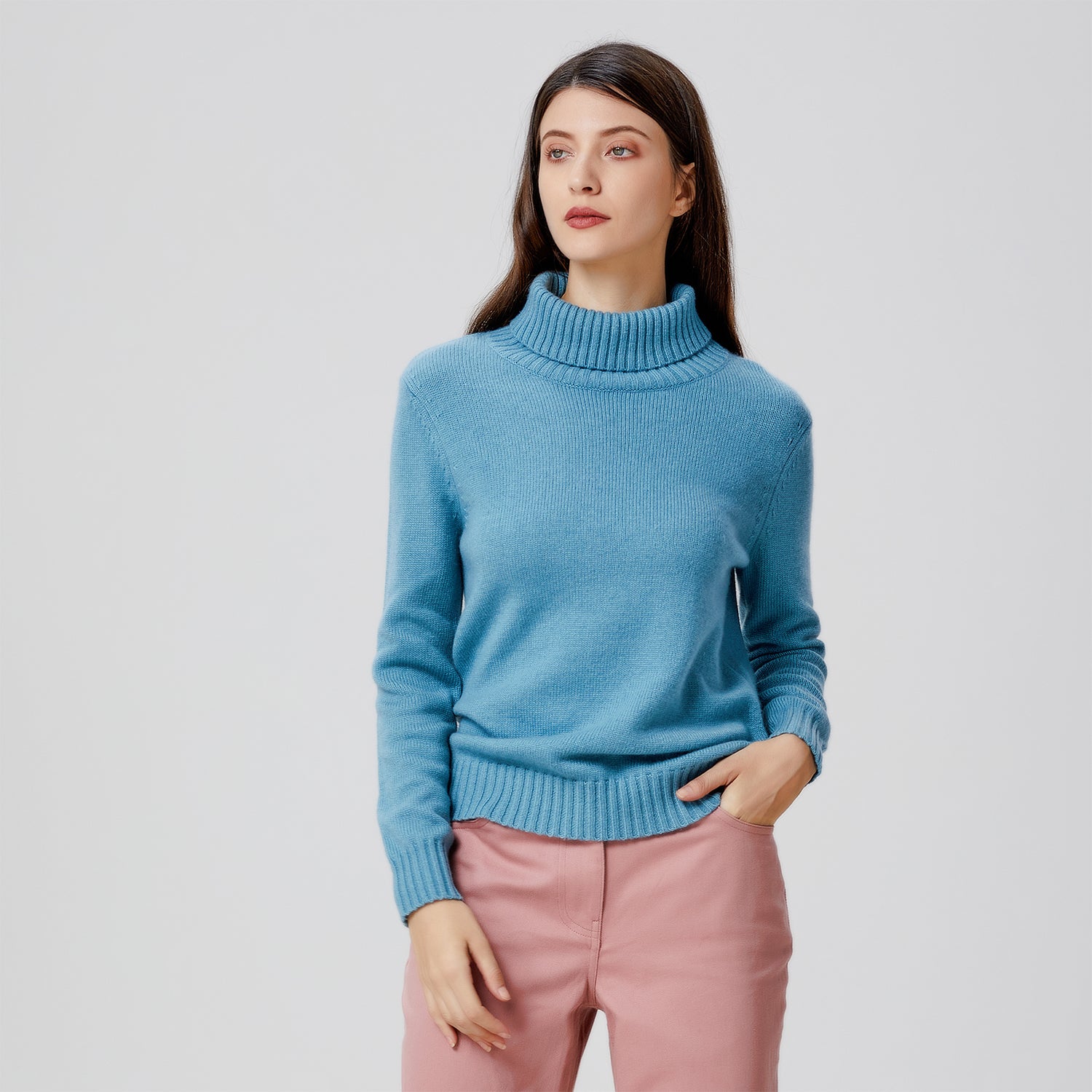Pull col roulé