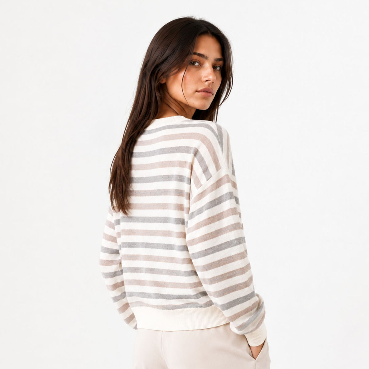 Pull ample à rayures en pure laine