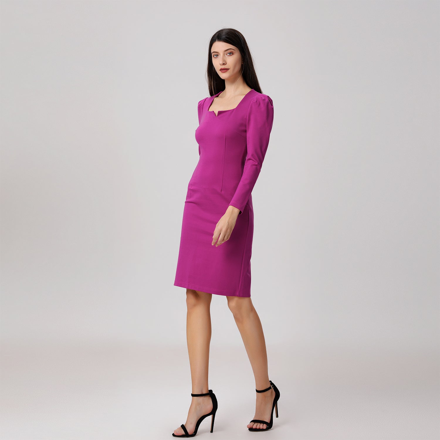 Robe ajustée à manches bouffantes