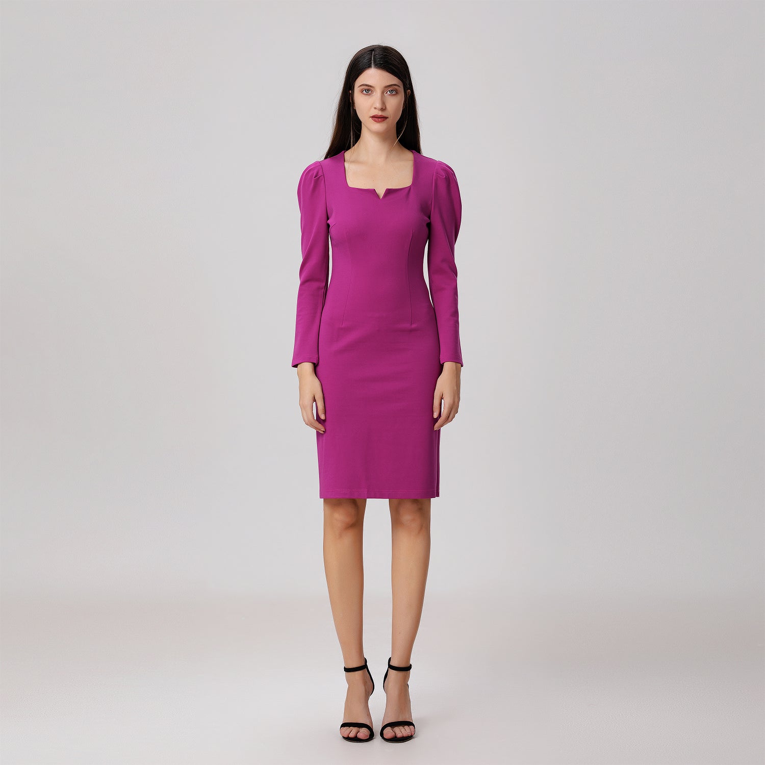 Robe ajustée à manches bouffantes