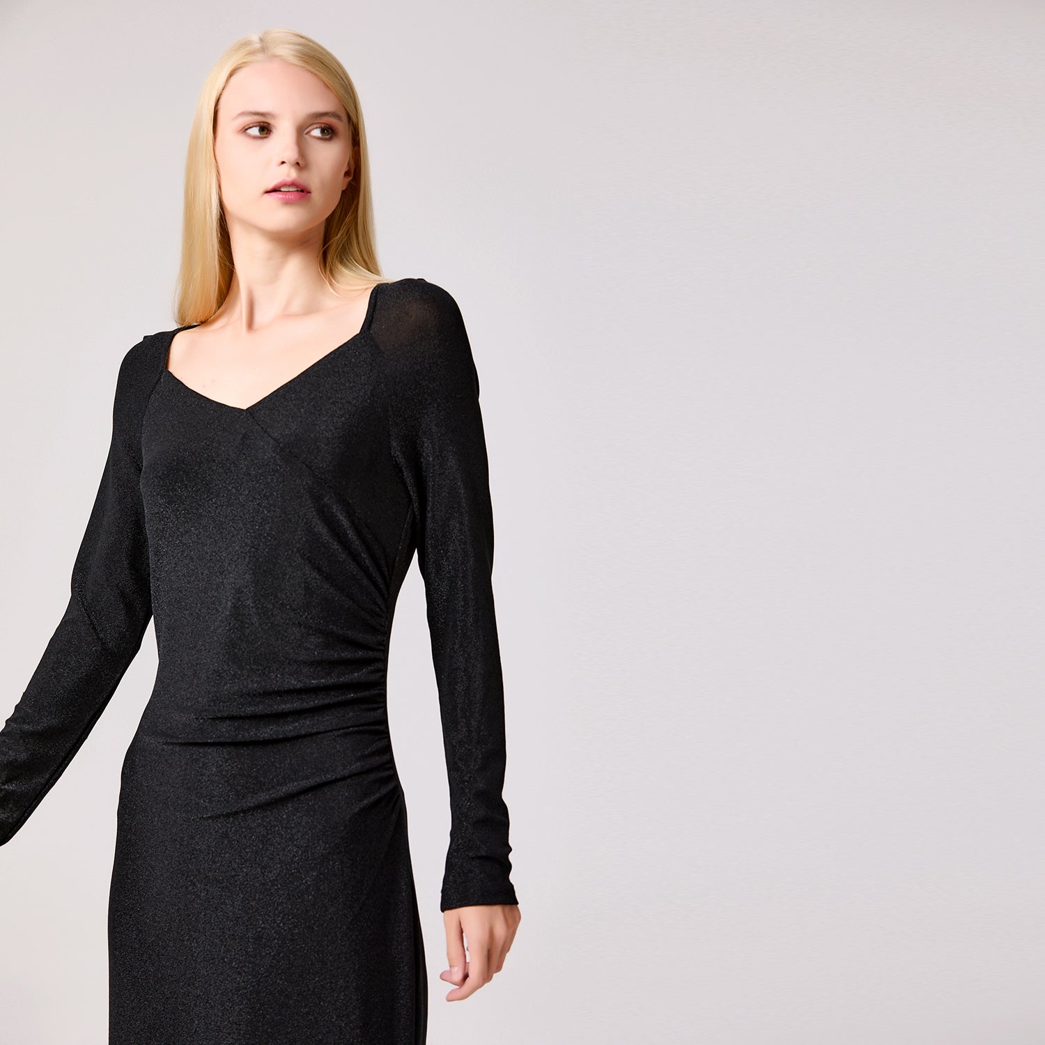 Robe ajustée en jersey à fronces sur le côté