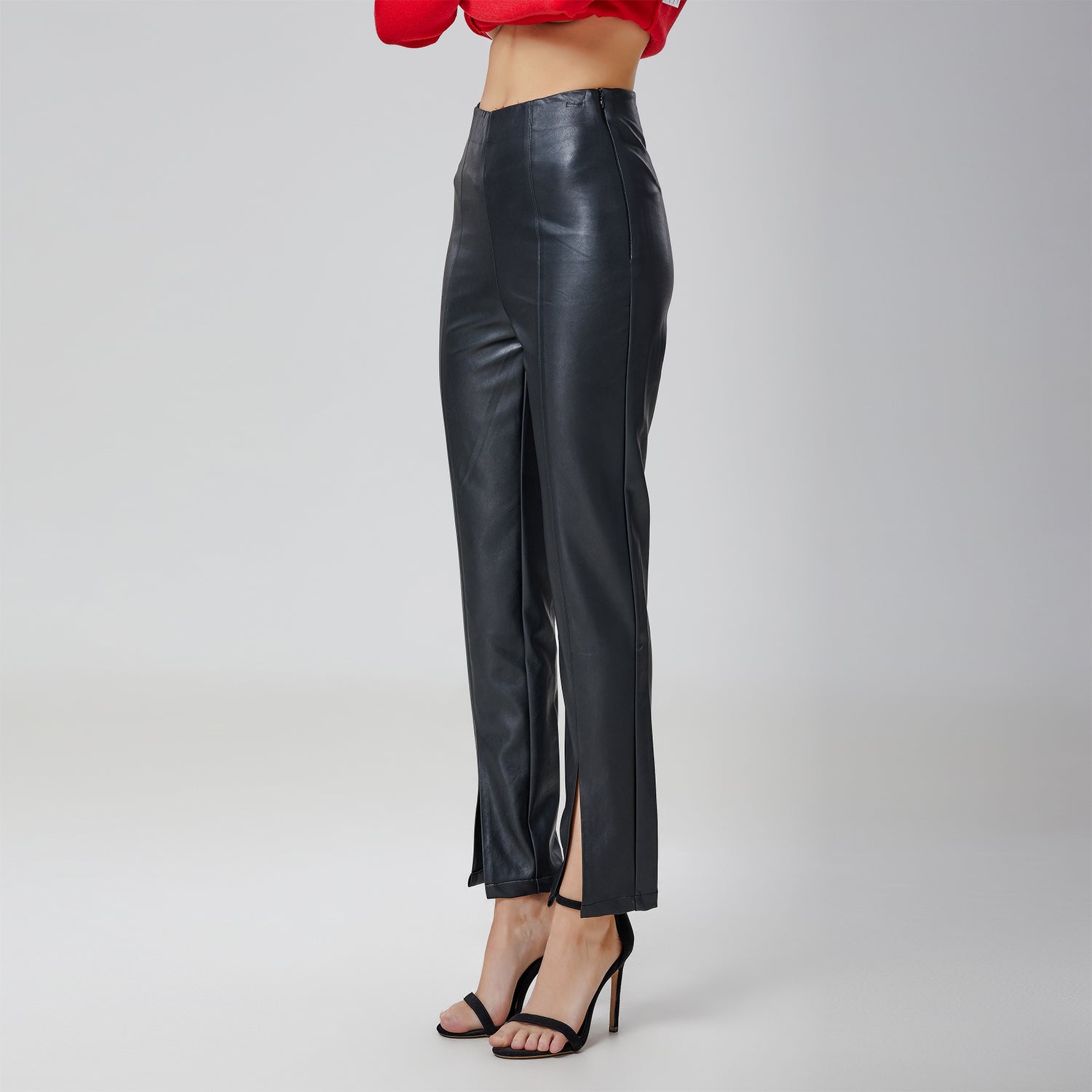 Pantalon cigarette en simili cuir