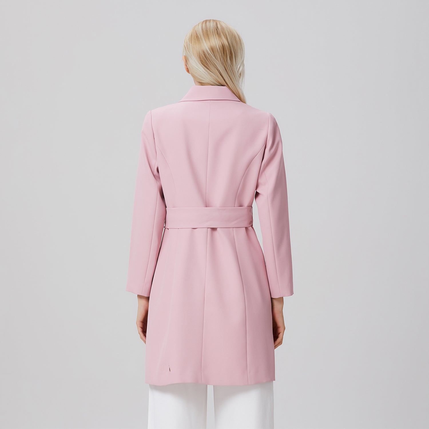 Manteau tailleur à large ceinture