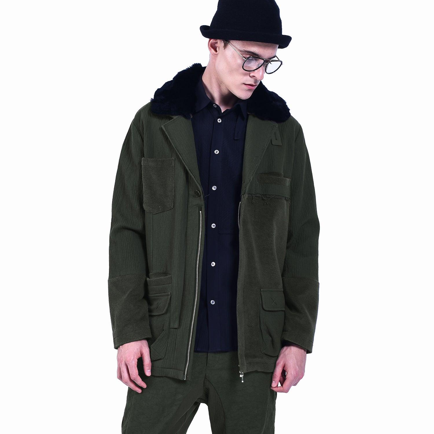 Manteau en matières mixtes avec col en fourrure amovible