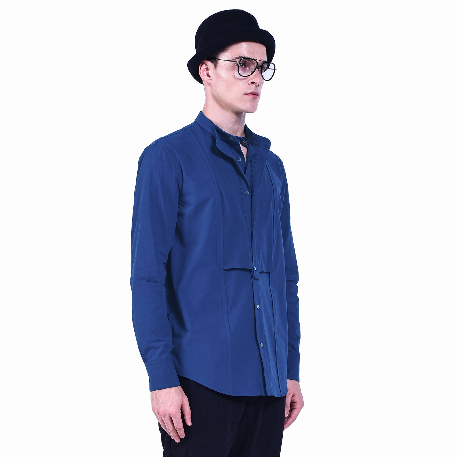 Chemise en coton avec plastron surpiqué et col amovible