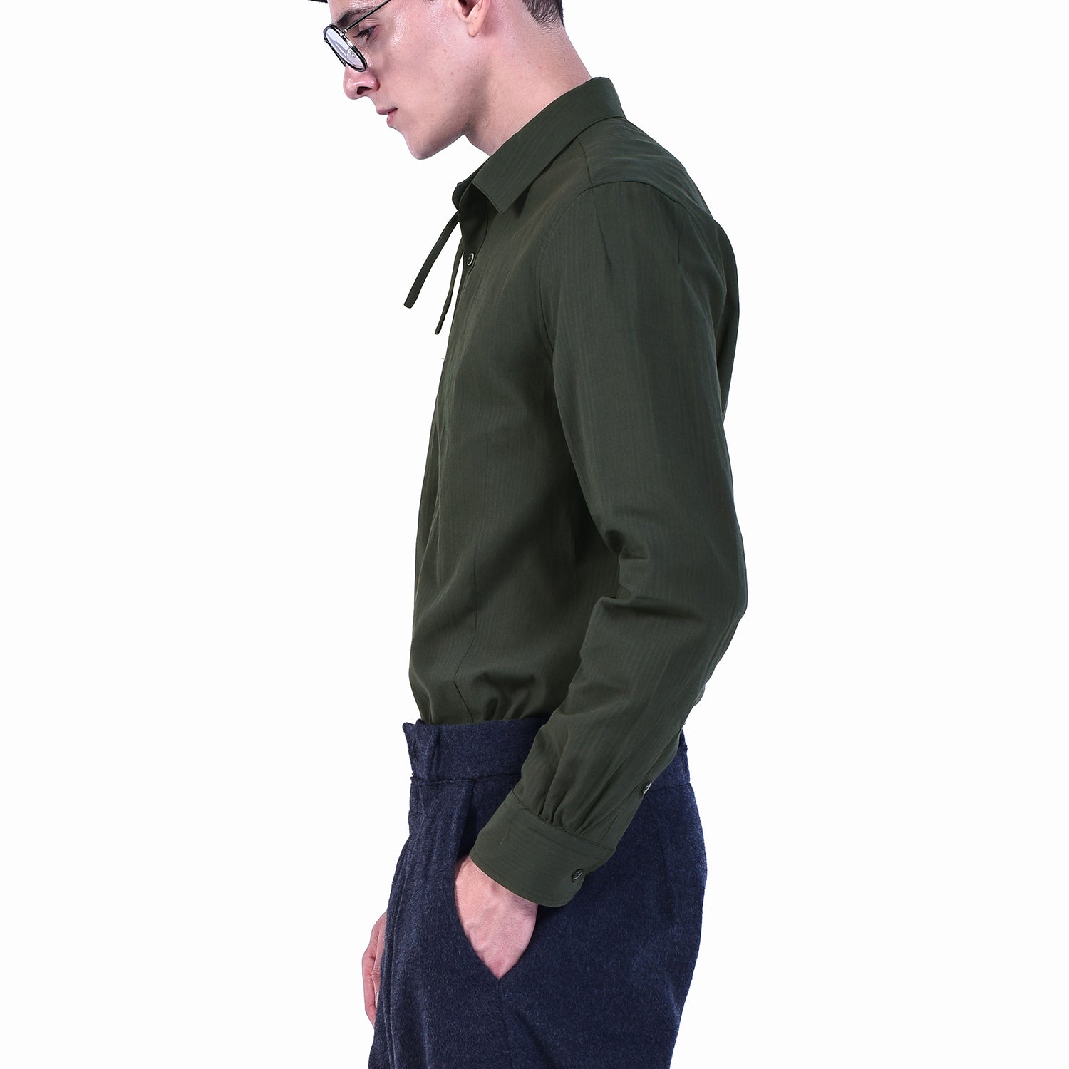 Chemise à manches longues avec double col amovible