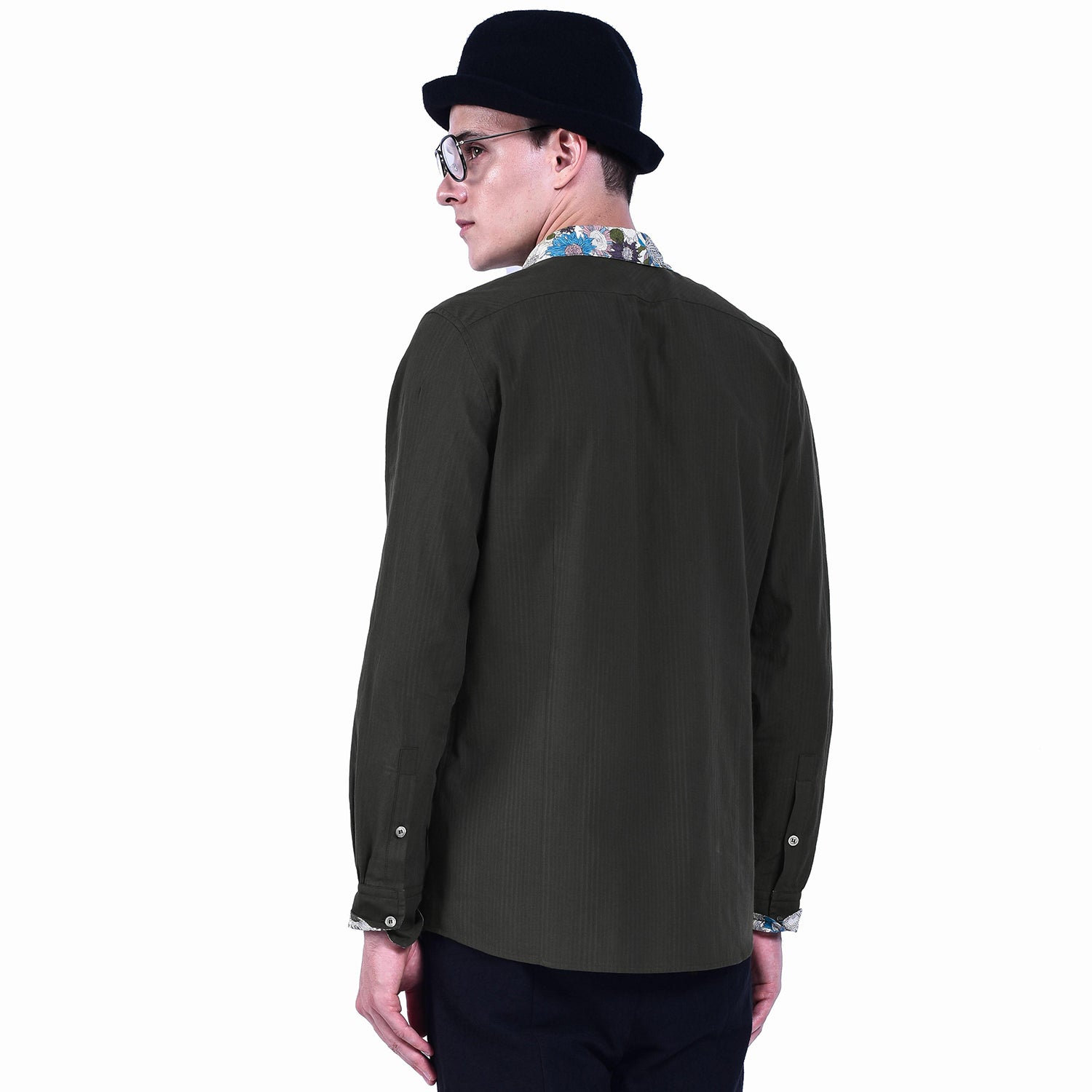 Chemise homme en coton avec col contrasté imprimé