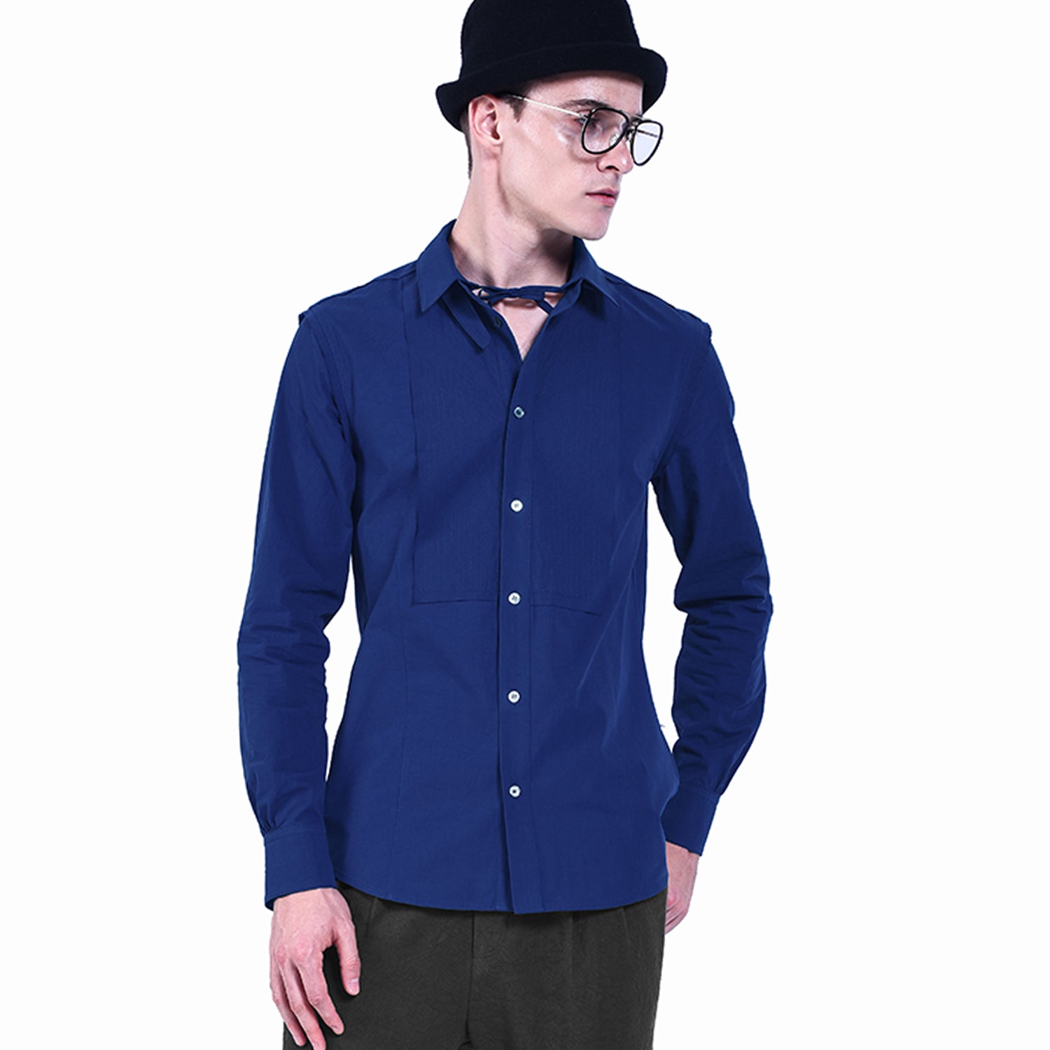 Chemise avec plastron surpiqué et col amovible