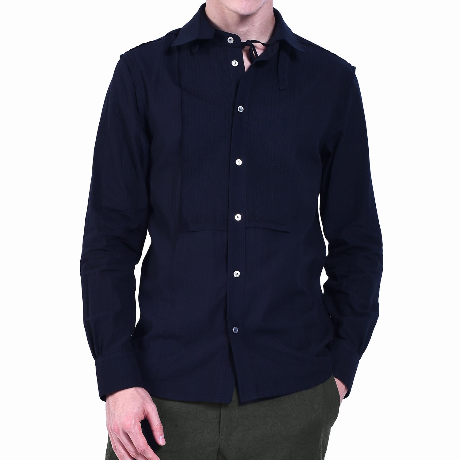 Chemise avec plastron surpiqué et col amovible