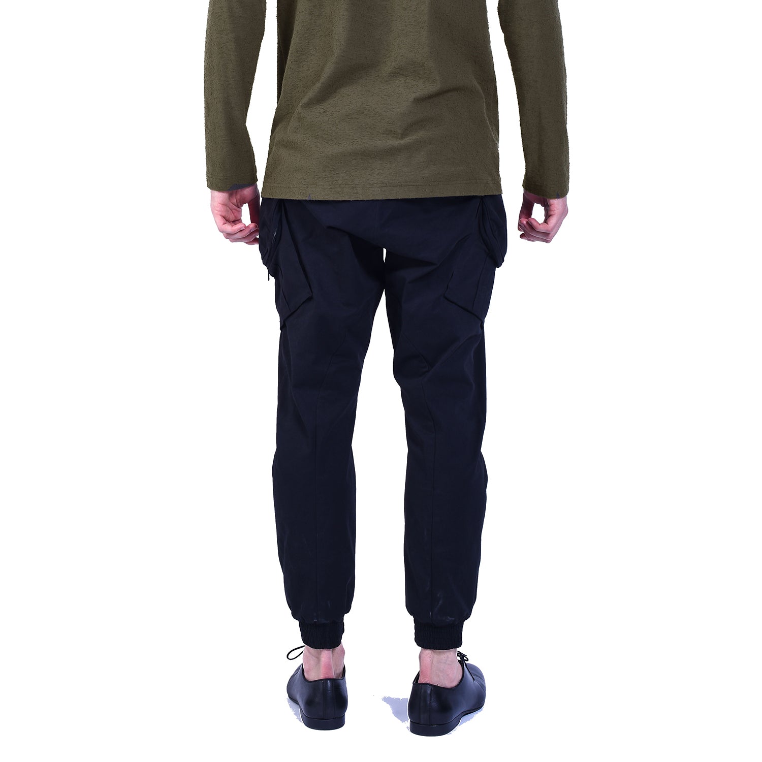 Pantalon cargo resserré aux chevilles