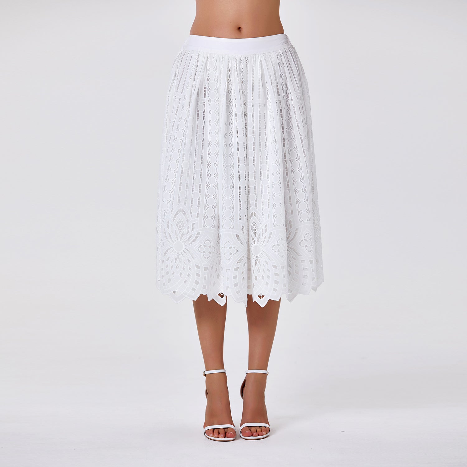 Jupe midi en coton brodé