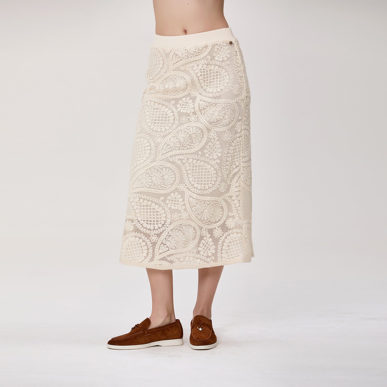 Jupe midi droite en dentelle guipure florale