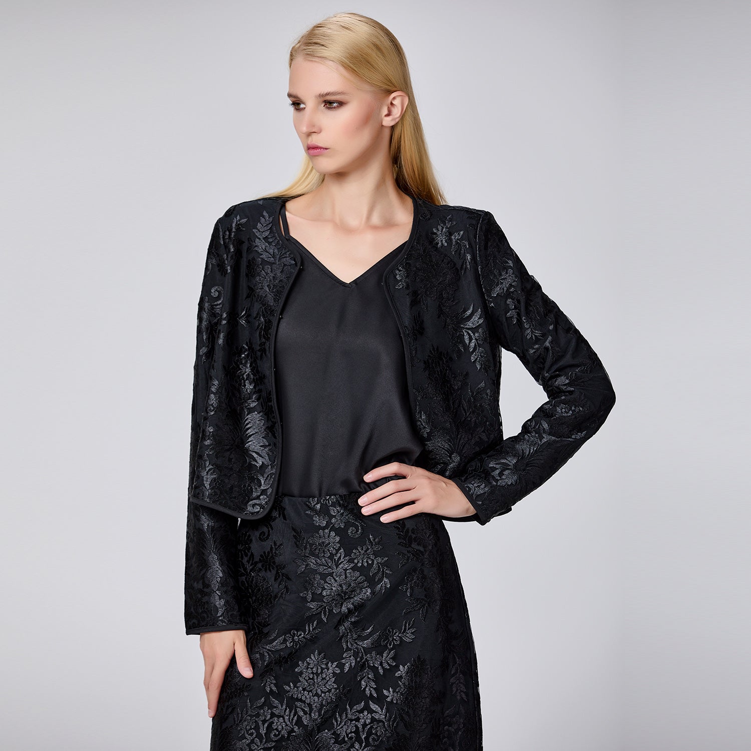 Veste brocart satin avec biais
