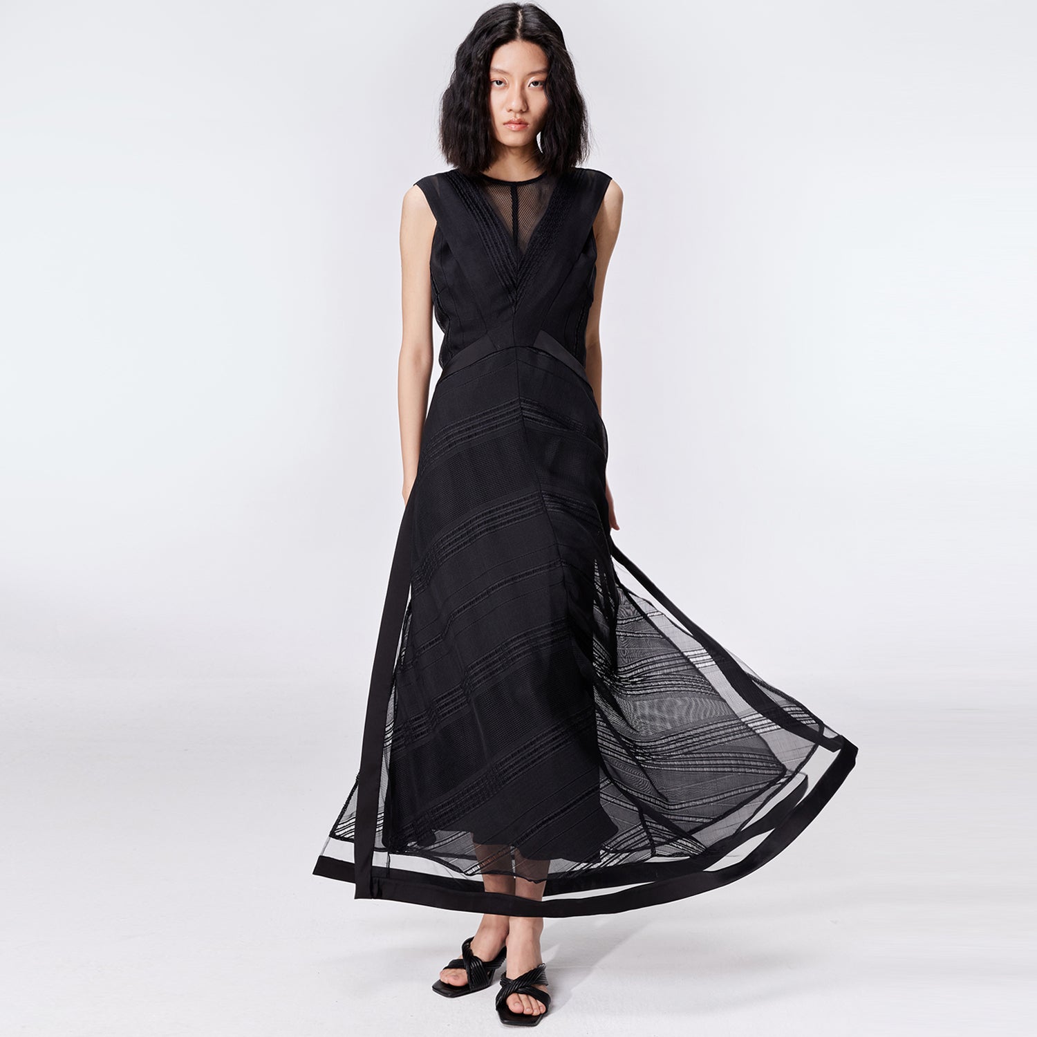 Robe longue à empiècements