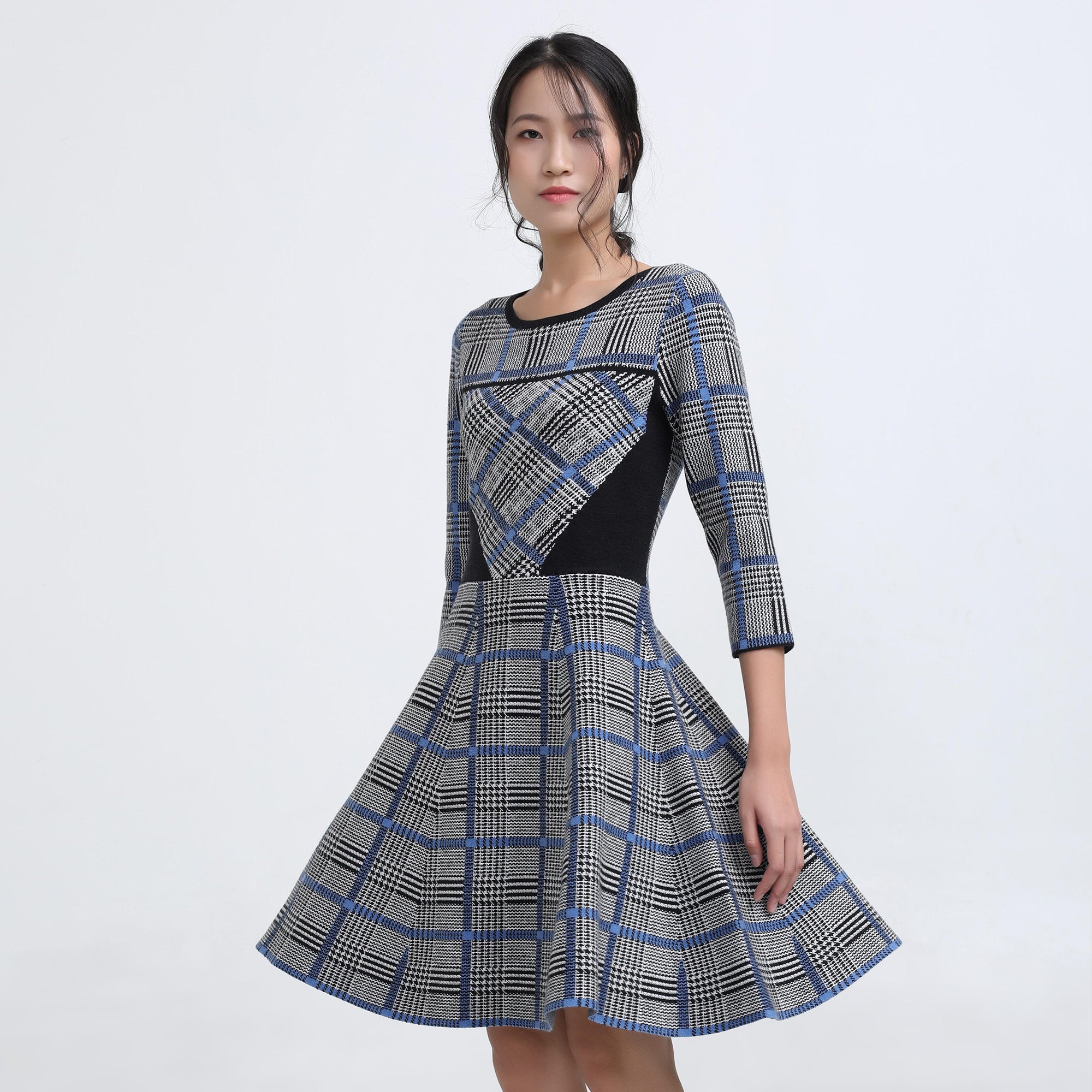Robe ajustée et évasée en tricot tartan