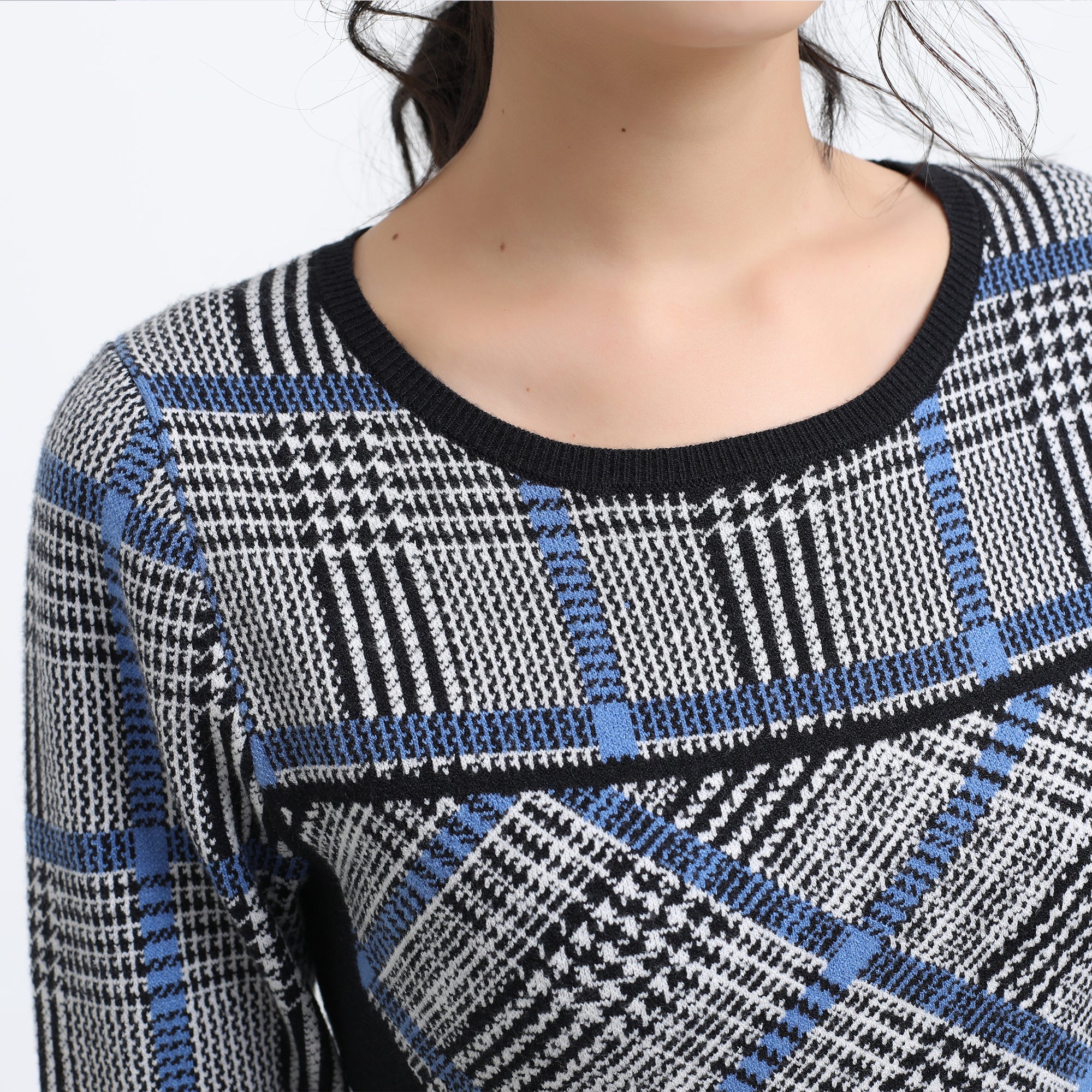 Robe ajustée et évasée en tricot tartan