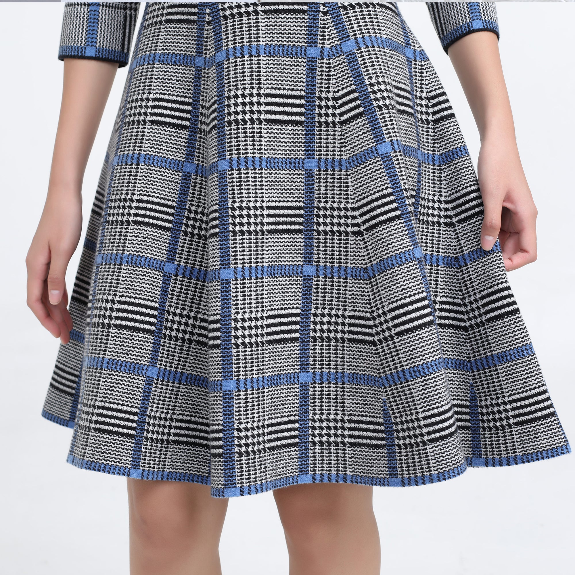Robe ajustée et évasée en tricot tartan