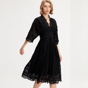 Robe dentelle manches kimono