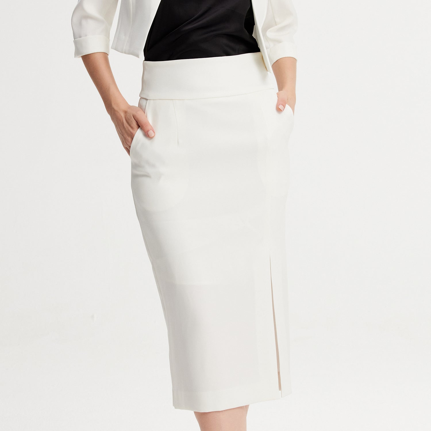 Jupe tailleur crayon fendue devant