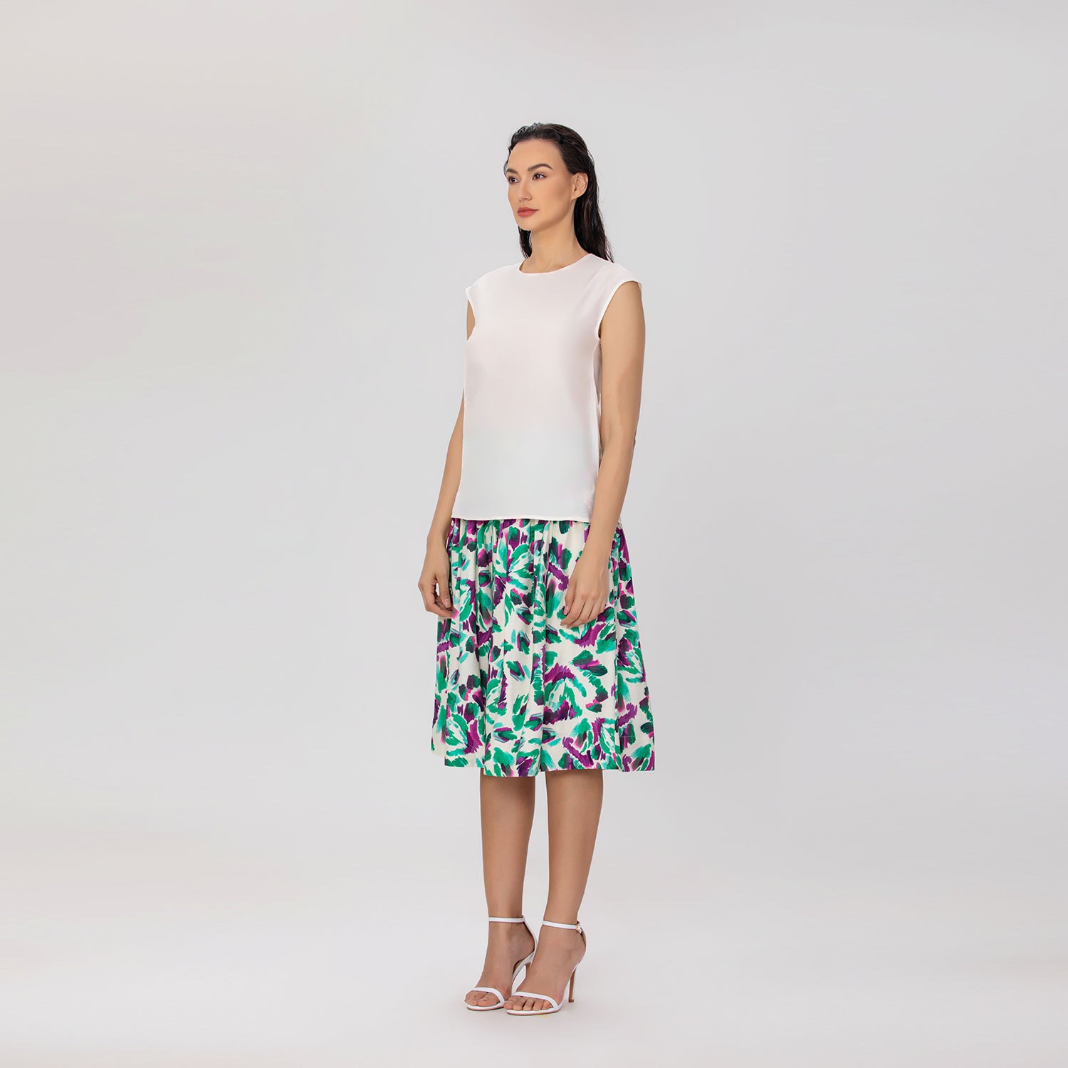 Jupe évasée mi-longue à fleurs
