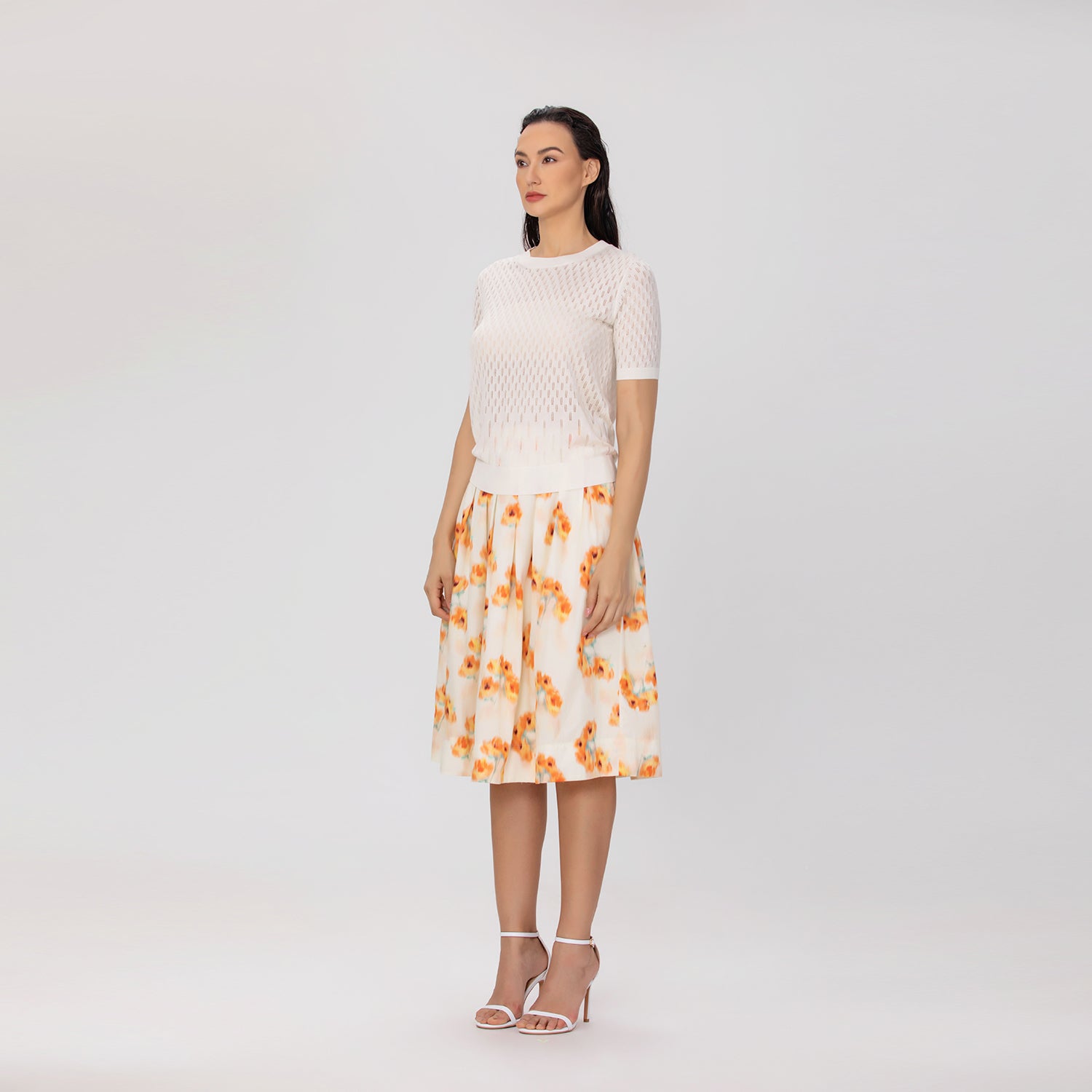 Jupe évasée mi-longue à fleurs