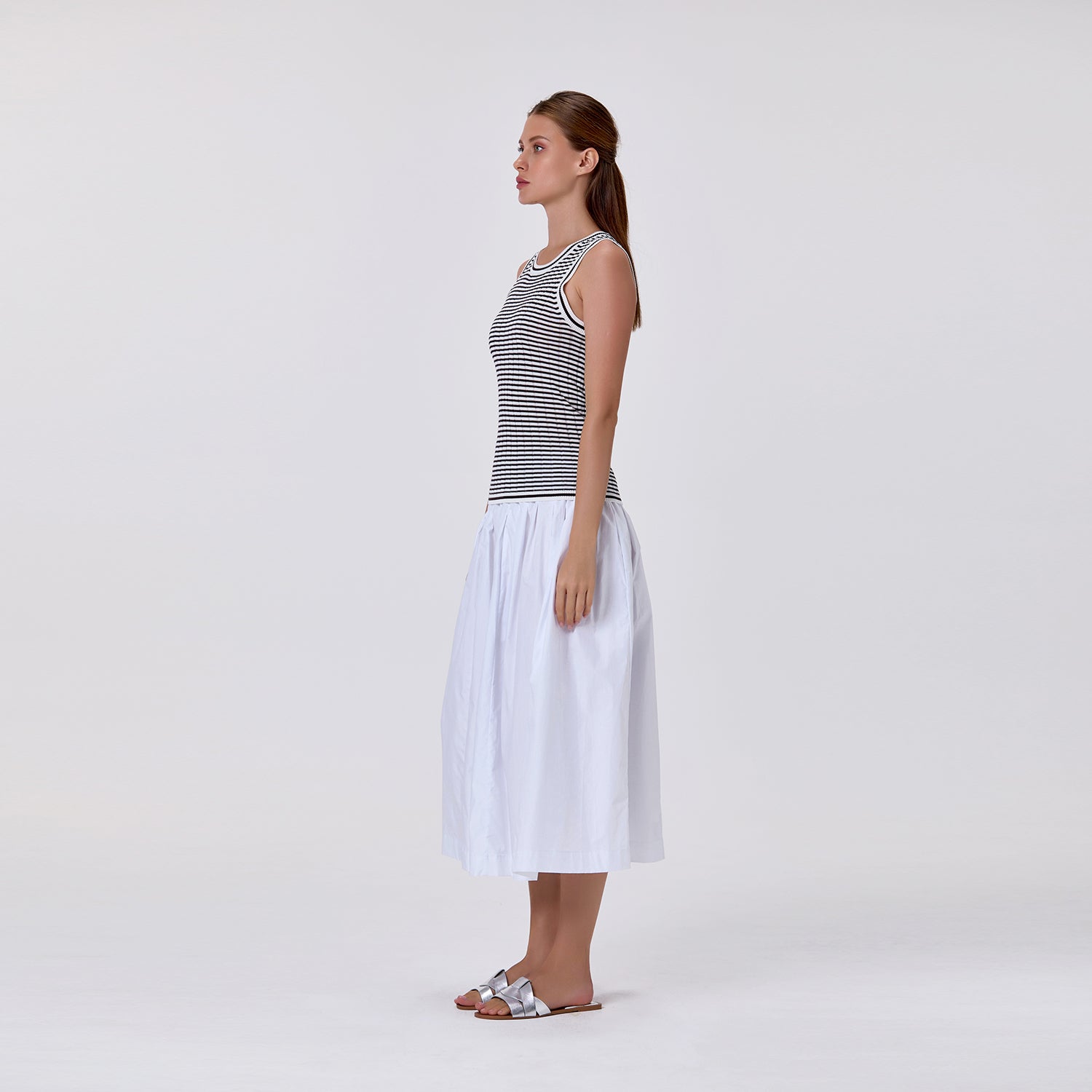Jupe midi ample en coton à taille smockée