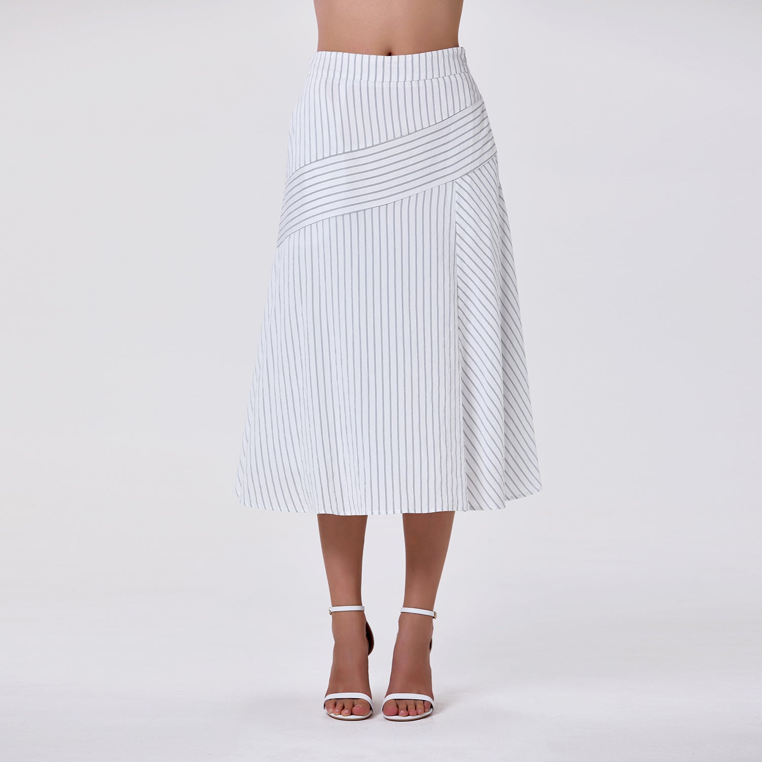 Jupe midi évasée à rayures