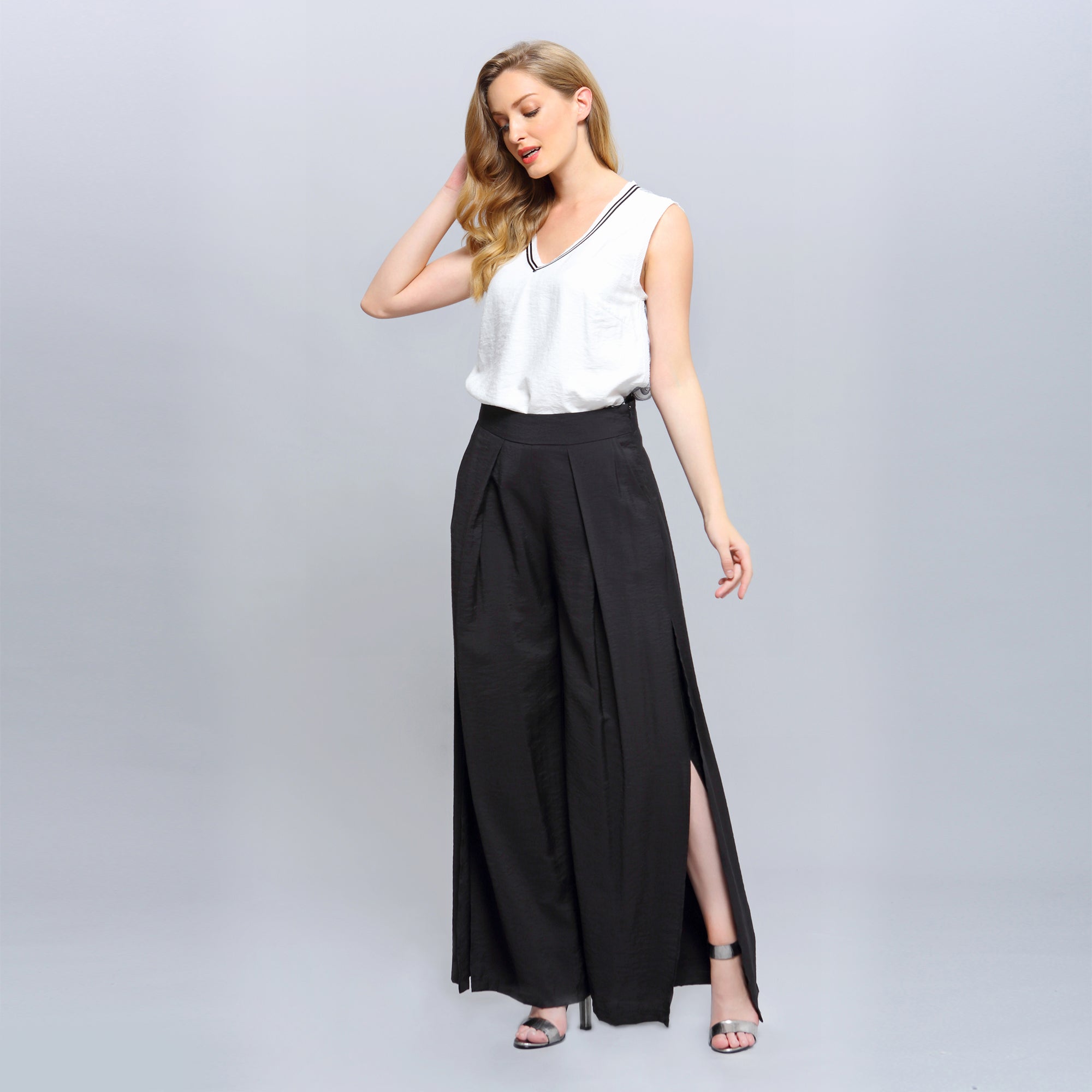 Pantalon large avec panneau de jupe arrière